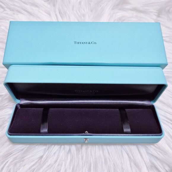 Tiffany & Co Watch or Bracelet Storage Presentation Box in Blue - Picture 1 of 7